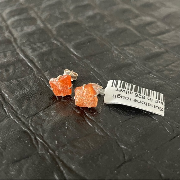 Sterling silver 925 one of a kind Sunstone rough earrings - Picture 8 of 8